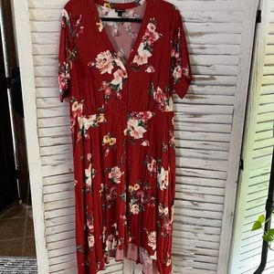 Torrid Size 2 Red Floral Dress ❤️